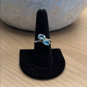 Elegant Blue Oval Simulated Gemstones Set in Sterling Silver Size 8